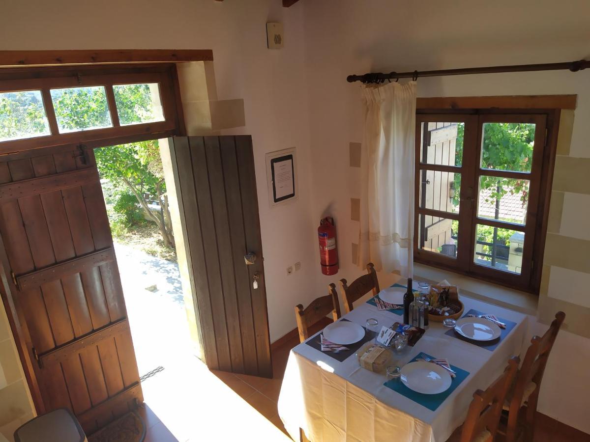 Fenareti Village House Makhairoi ภายนอก รูปภาพ
